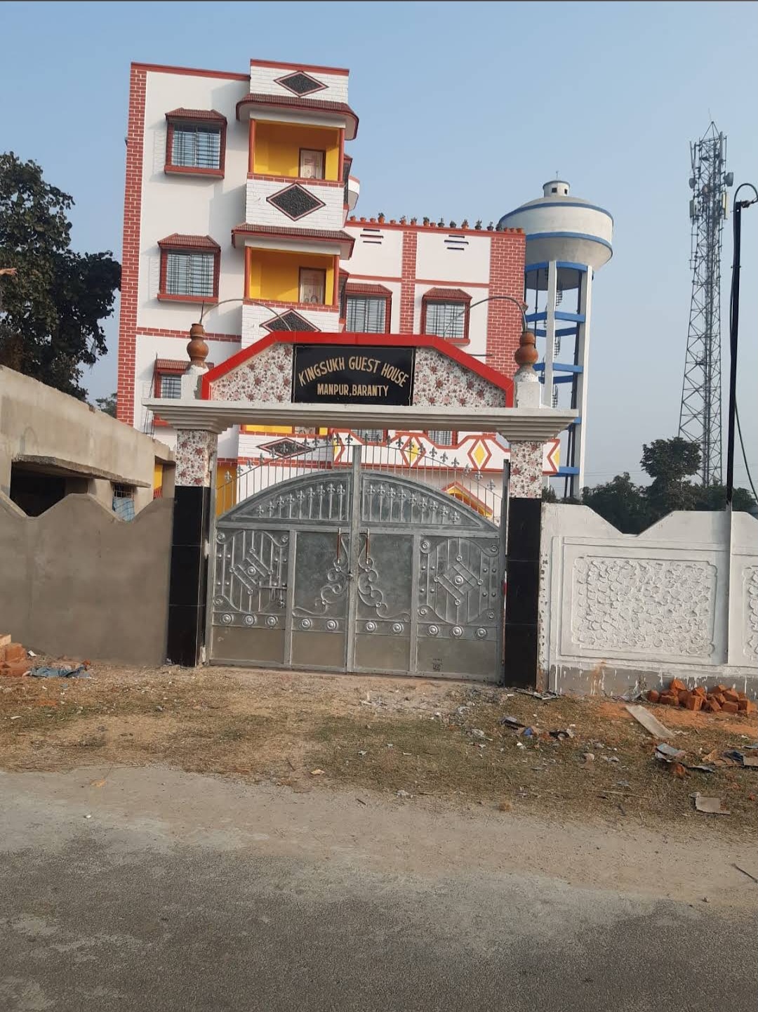 Kingsukh Guest House